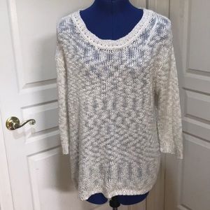 RDI Cream Sweater Size Large
